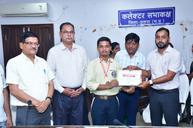 PSY Meritorious honor Satna Collectorate